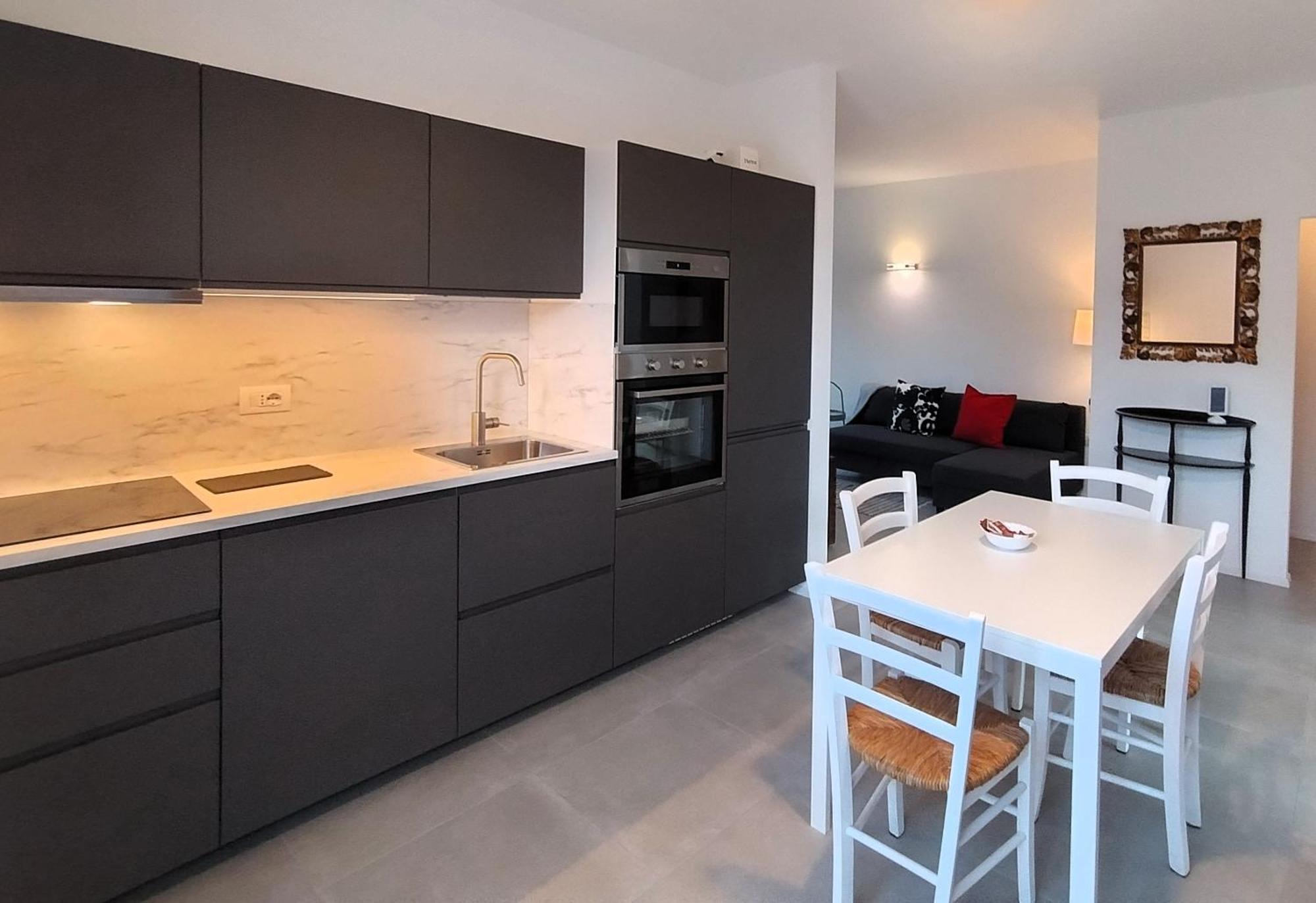 Active Wind Apartment Riva del Garda Ngoại thất bức ảnh