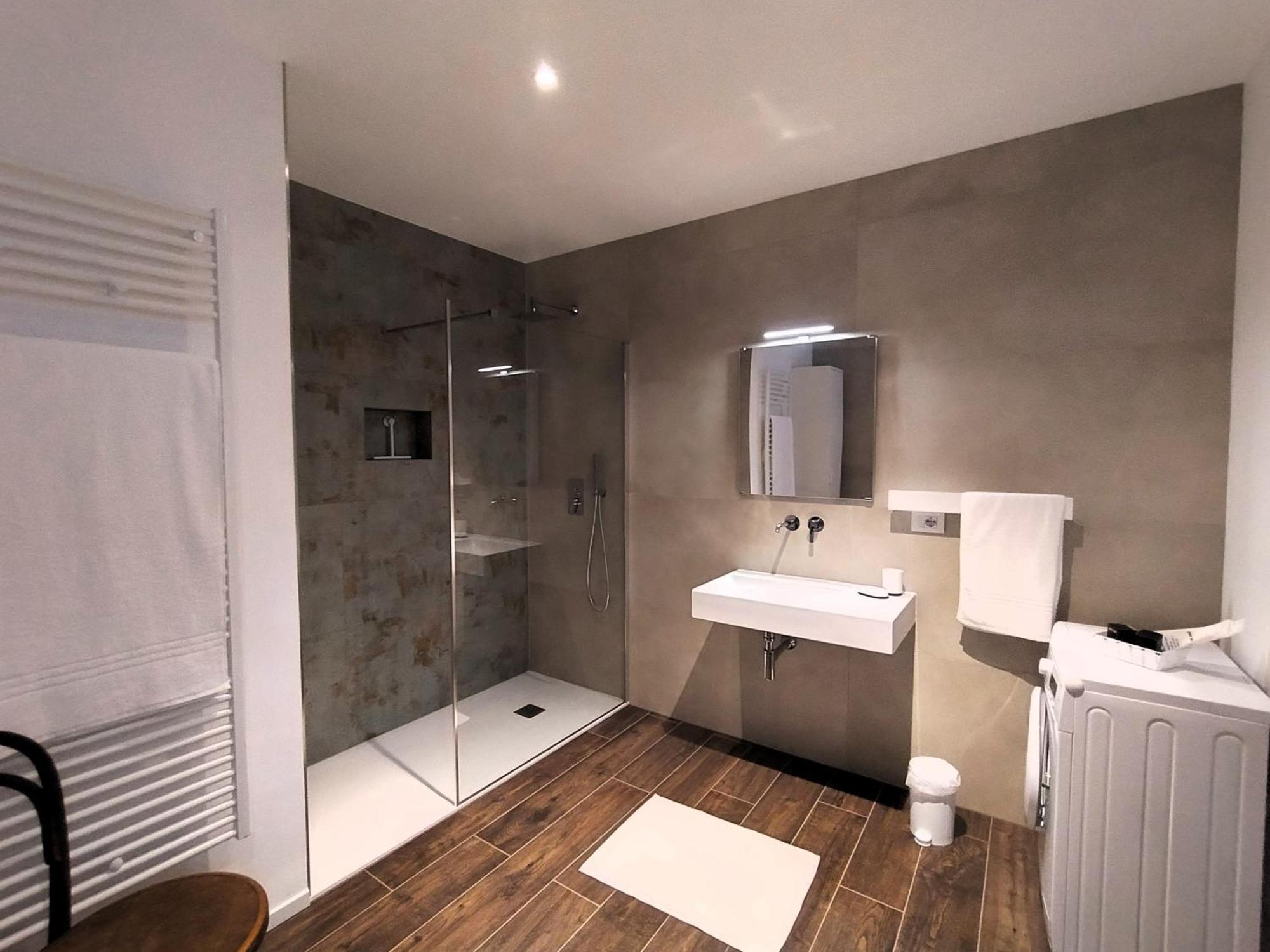Active Wind Apartment Riva del Garda Ngoại thất bức ảnh