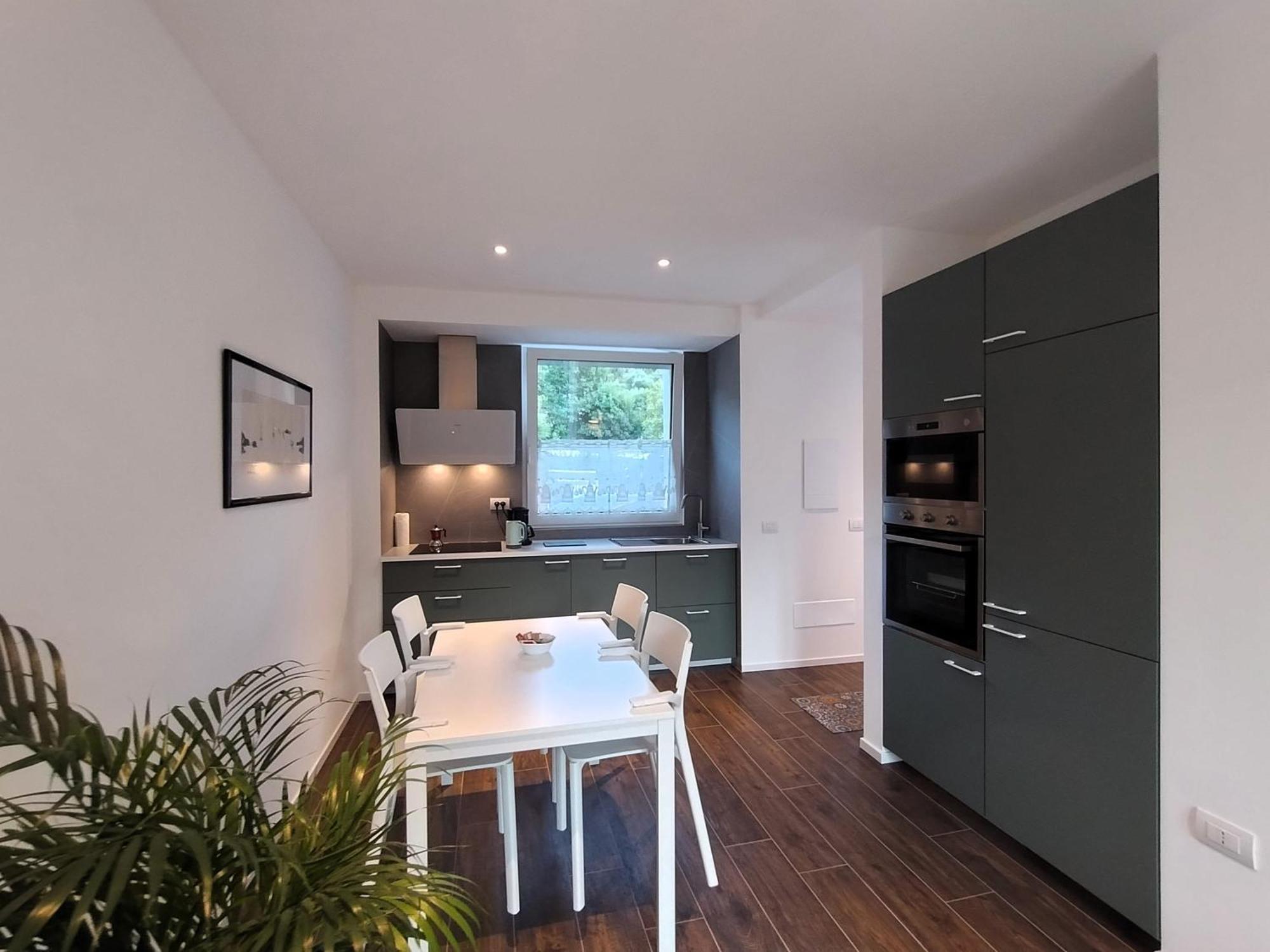 Active Wind Apartment Riva del Garda Ngoại thất bức ảnh