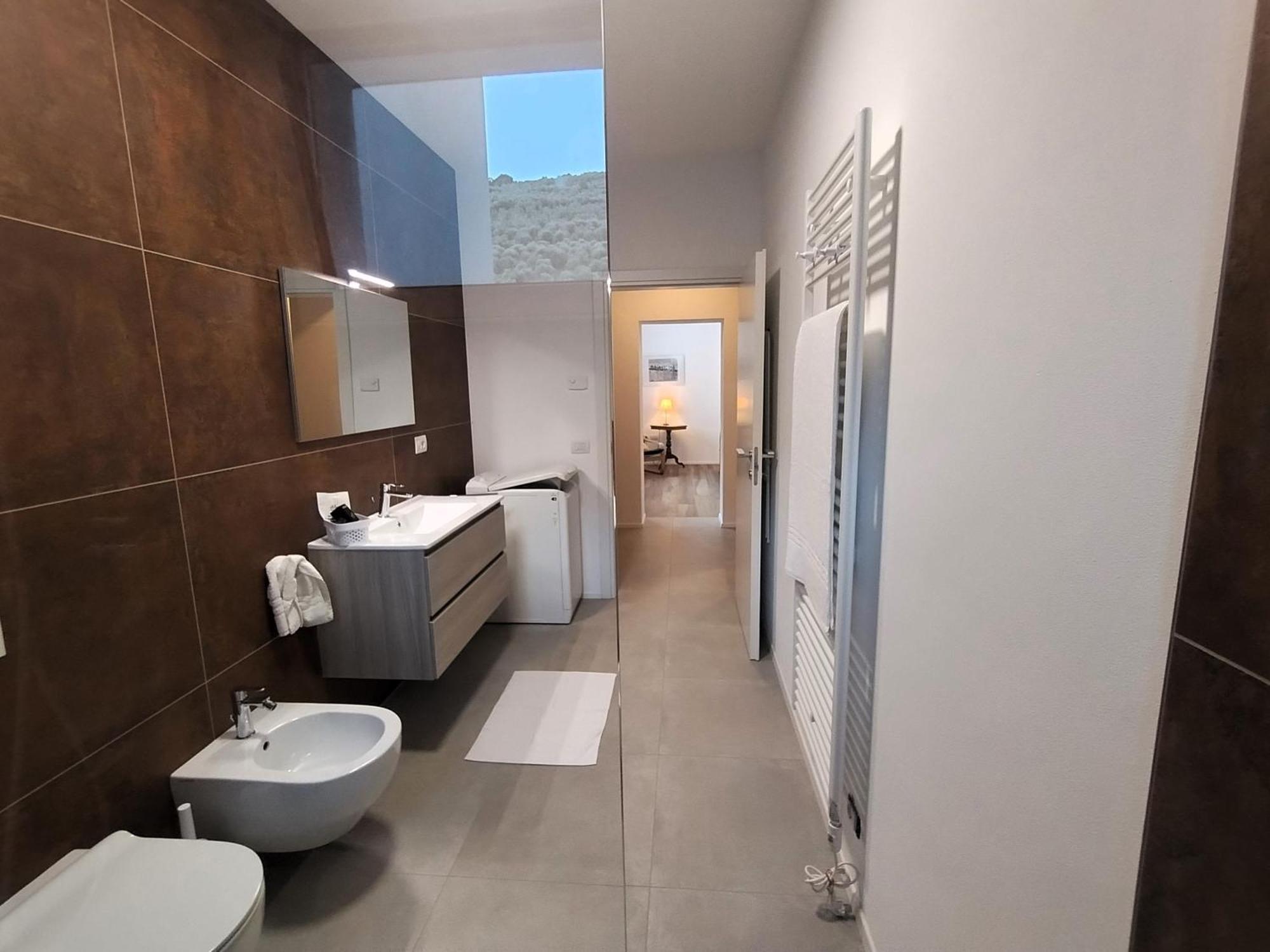 Active Wind Apartment Riva del Garda Ngoại thất bức ảnh